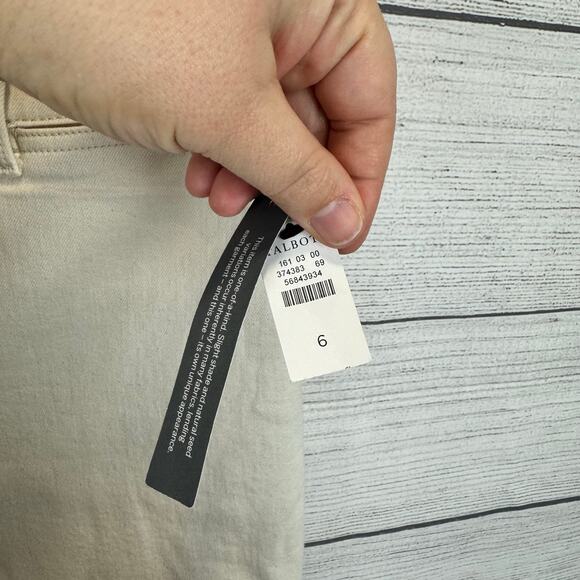 Talbots Women's Ivory Easy Straight Leg Ankle Fray Hem Jeans Size 6 - Picture 7 of 10